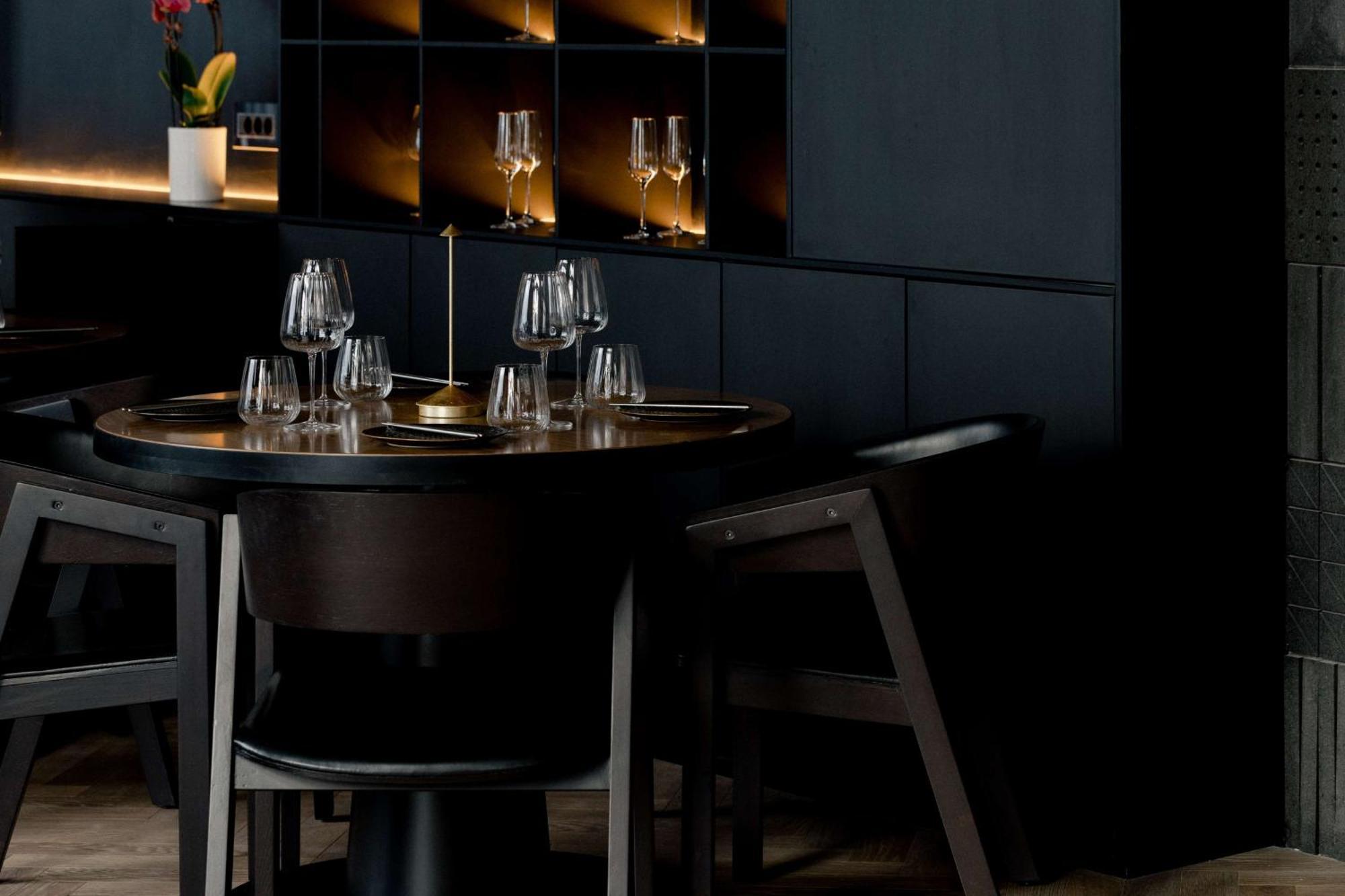 Art'Otel Zagreb, Powered By Radisson Hotels Esterno foto The interior of the restaurant